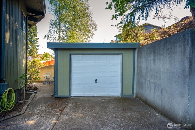 4654 N Vassault Street, Tacoma, WA 98407