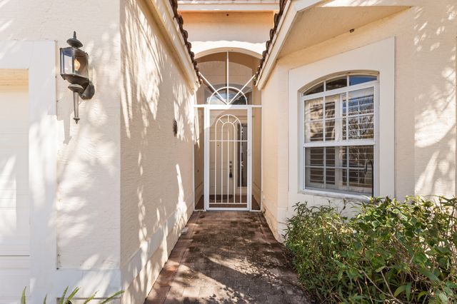 334 NW Millpond Lane, Port St. Lucie, Port St Lucie, FL 34986