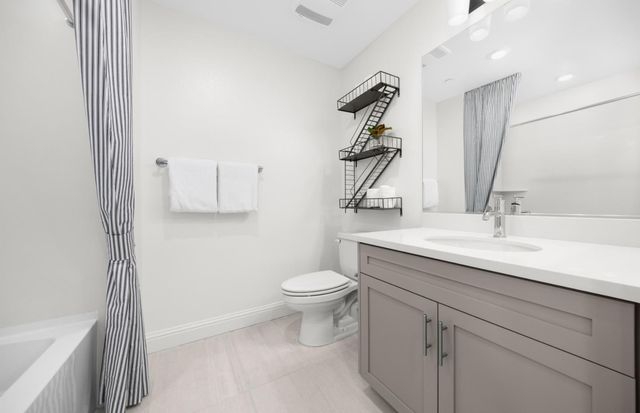 11145 Maple Place 33-07 Plan 2, Saratoga, CA 95070