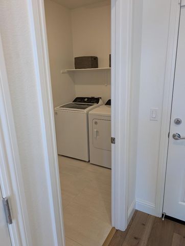 11145 Maple Place 33-07 Plan 2, Saratoga, CA 95070