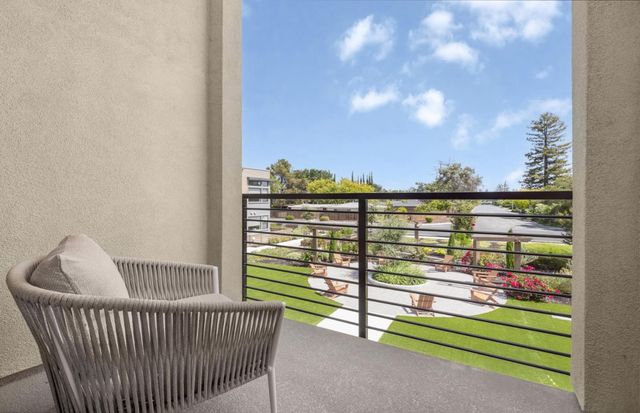 11145 Maple Place 33-07 Plan 2, Saratoga, CA 95070