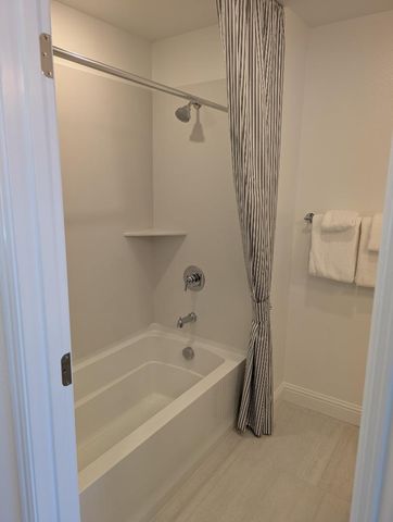 11145 Maple Place 33-07 Plan 2, Saratoga, CA 95070