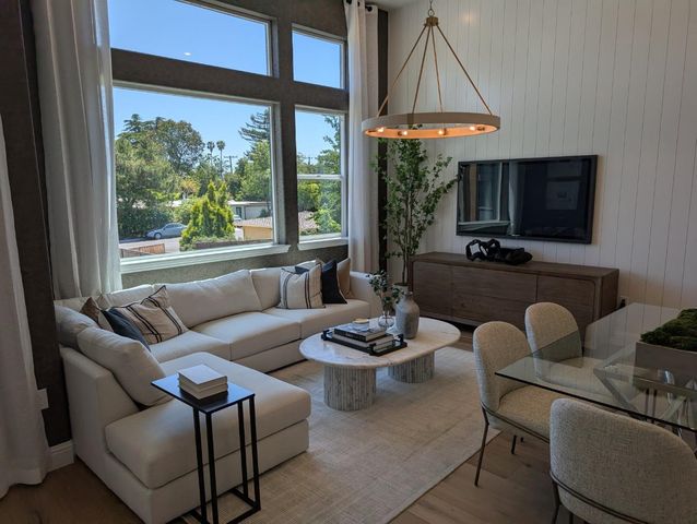 11145 Maple Place 33-07 Plan 2, Saratoga, CA 95070