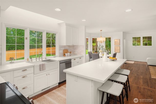4326 212th Avenue NE, Sammamish, WA 98074