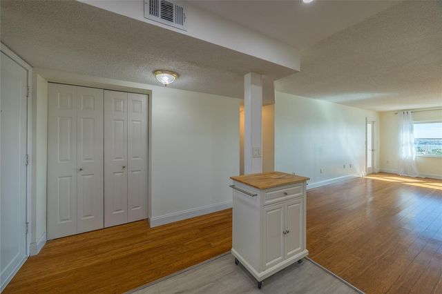 4775 COVE CIRCLE 1002, Madeira Beach, FL 33708