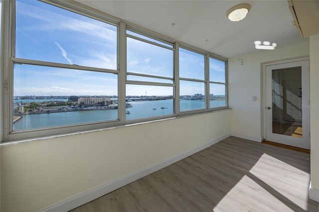 4775 COVE CIRCLE 1002, Madeira Beach, FL 33708