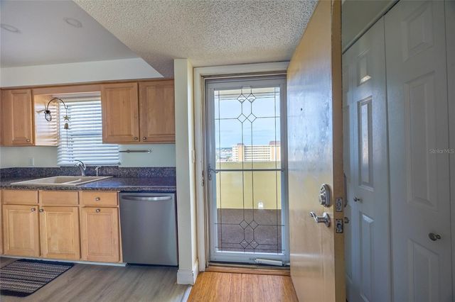 4775 COVE CIRCLE 1002, Madeira Beach, FL 33708