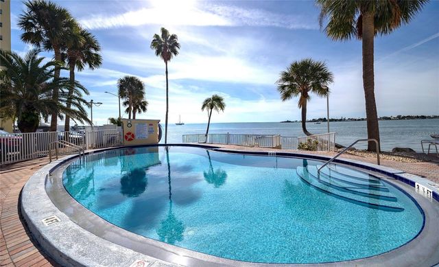 4775 COVE CIRCLE 1002, Madeira Beach, FL 33708