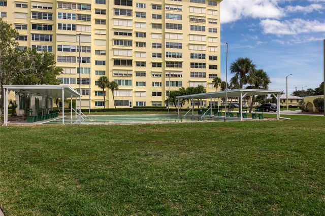 4775 COVE CIRCLE 1002, Madeira Beach, FL 33708