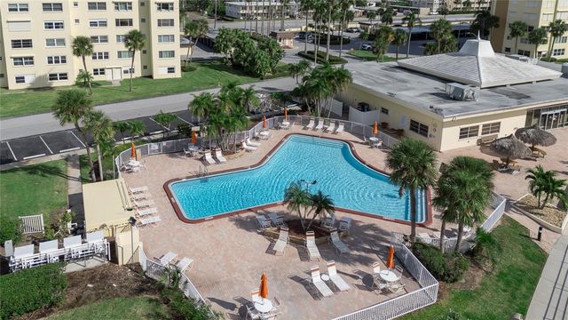 4775 COVE CIRCLE 1002, Madeira Beach, FL 33708