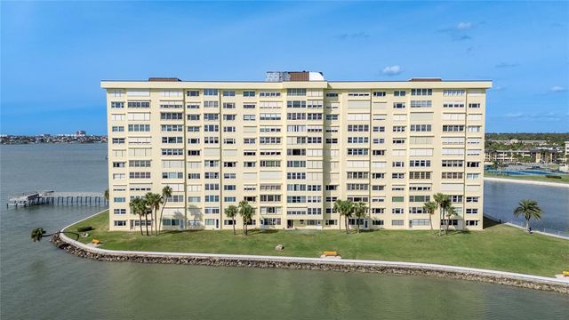 4775 COVE CIRCLE 1002, Madeira Beach, FL 33708