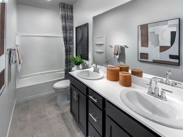 525 Headwater Way, Oakley, CA 94561