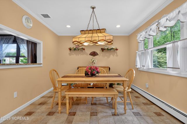 17 Point O Woods Road, Middletown, NJ 07748