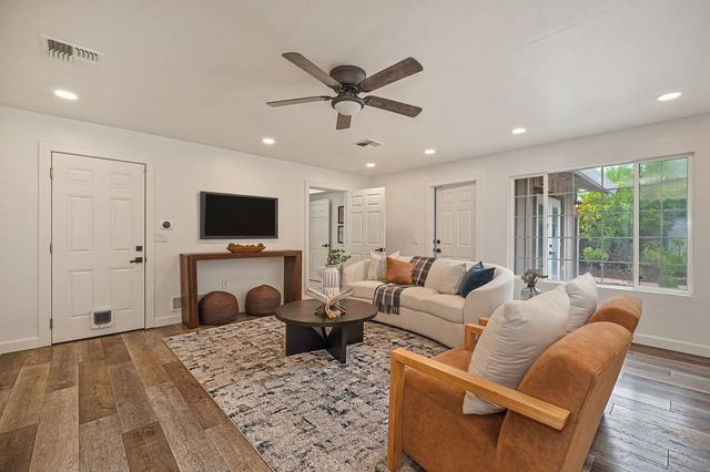 3901 Hancock Dr, Sacramento, CA 95821