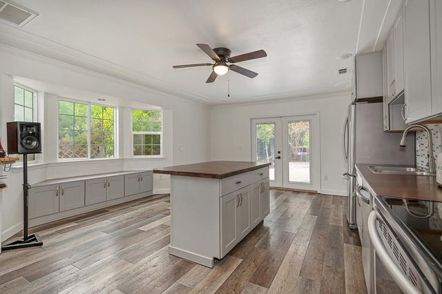 3901 Hancock Dr, Sacramento, CA 95821