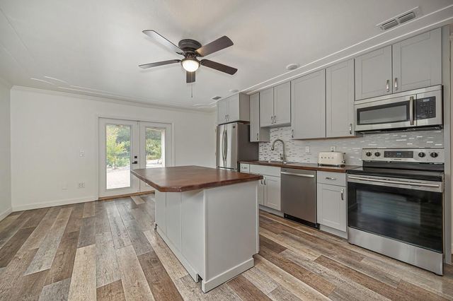 3901 Hancock Dr, Sacramento, CA 95821