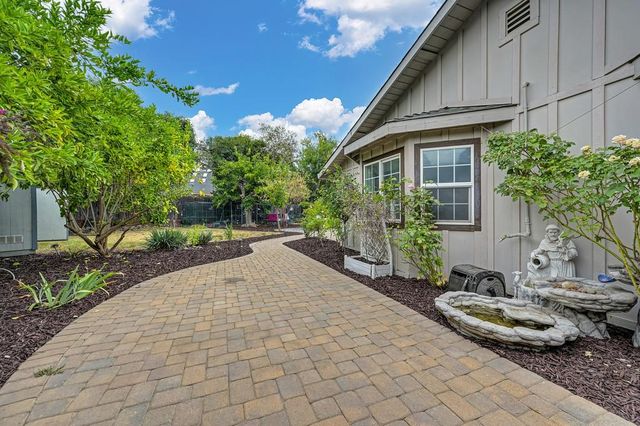 3901 Hancock Dr, Sacramento, CA 95821