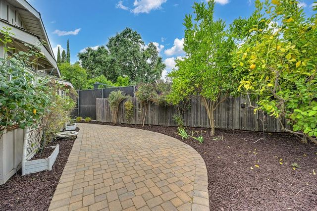 3901 Hancock Dr, Sacramento, CA 95821