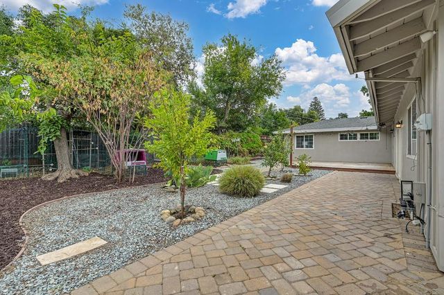 3901 Hancock Dr, Sacramento, CA 95821
