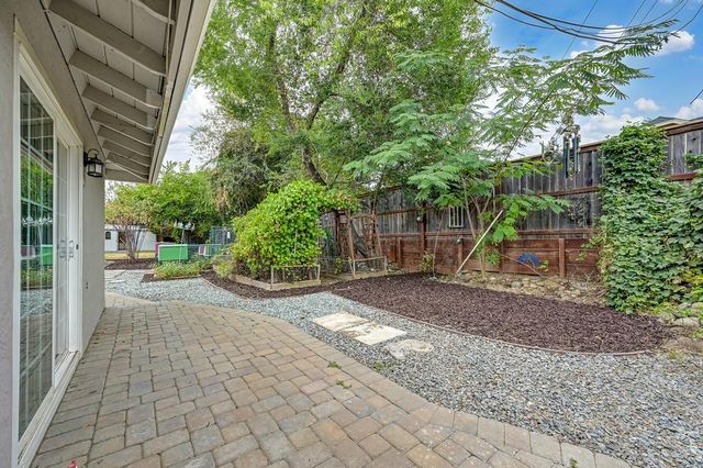 3901 Hancock Dr, Sacramento, CA 95821