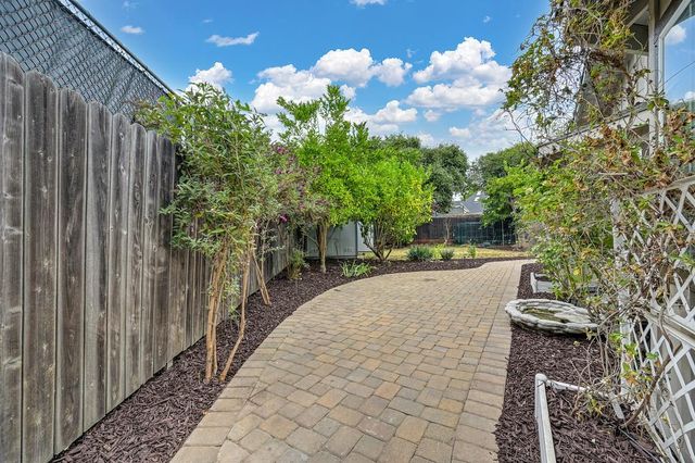 3901 Hancock Dr, Sacramento, CA 95821