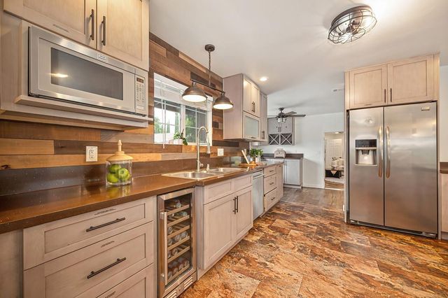 3901 Hancock Dr, Sacramento, CA 95821
