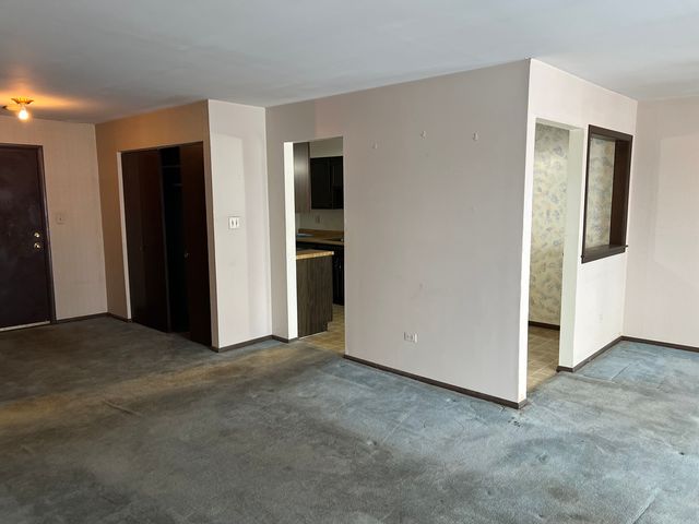 2254 N Baldwin Way 7B, Palatine, IL 60074