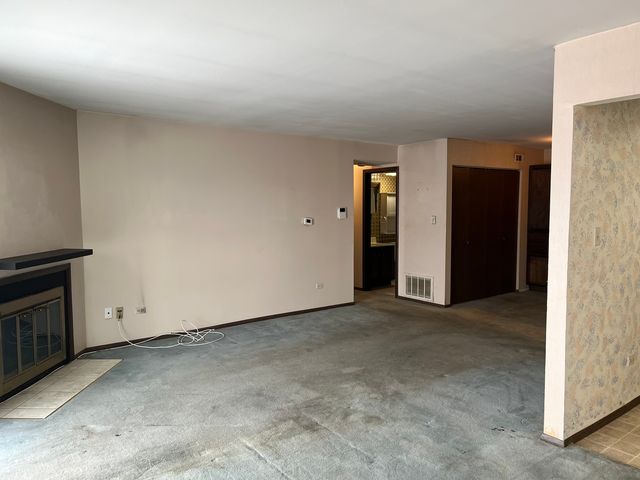 2254 N Baldwin Way 7B, Palatine, IL 60074