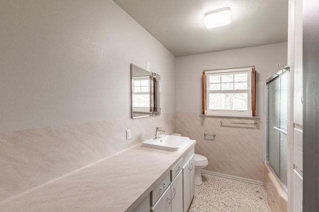 3534 E HWY 90 A EAST HL, Gonzales, TX 78629