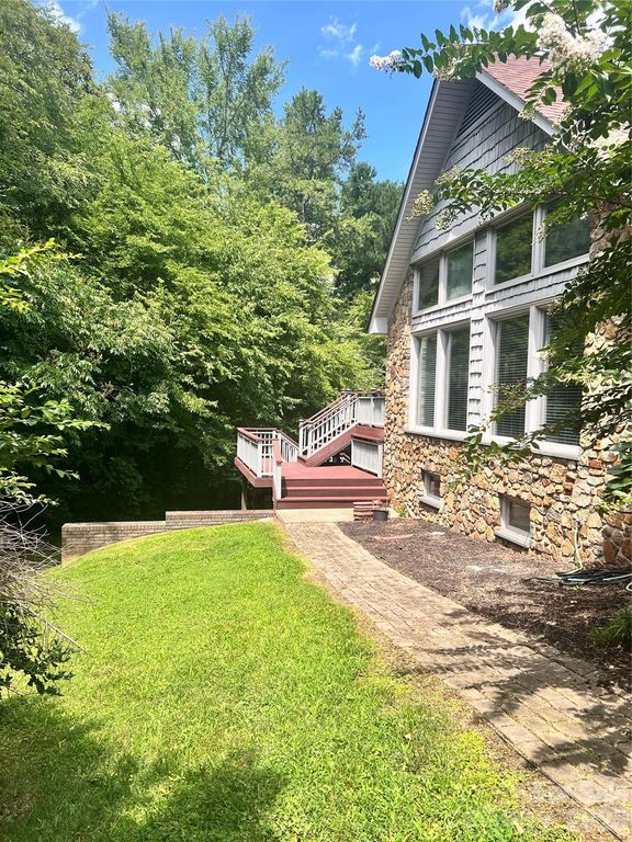 101 Forest Cliff Court NE, Concord, NC 28025