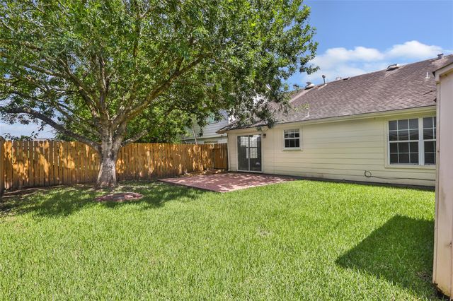 10423 Briar Patch Street, Baytown, TX 77523