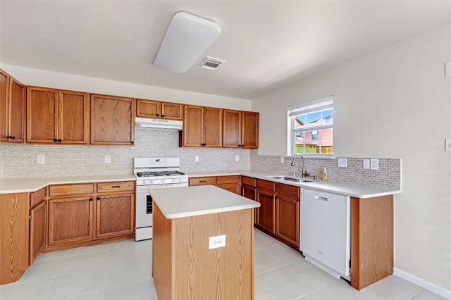 10423 Briar Patch Street, Baytown, TX 77523