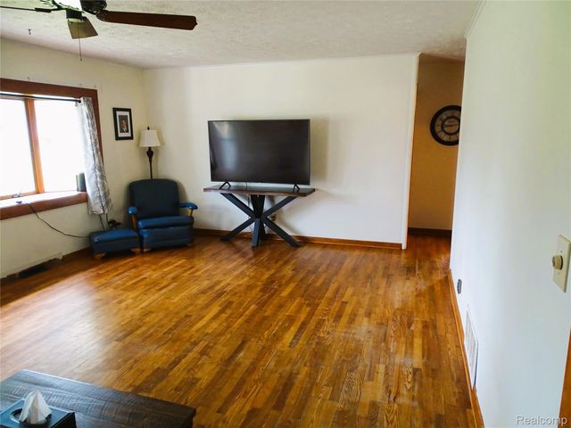 4694 King Road, Bridgeport Charter Township, MI 48601