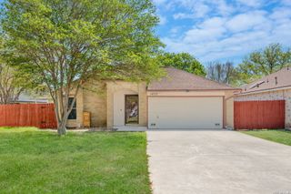 10727 Lake Path, San Antonio, TX 78217
