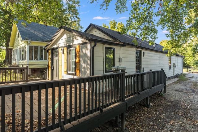 8810 SMART Avenue, Independence, MO 64053