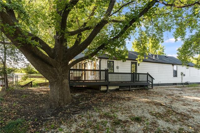 8810 SMART Avenue, Independence, MO 64053