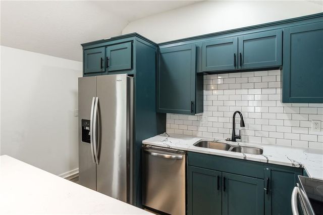 8810 SMART Avenue, Independence, MO 64053