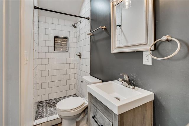 8810 SMART Avenue, Independence, MO 64053