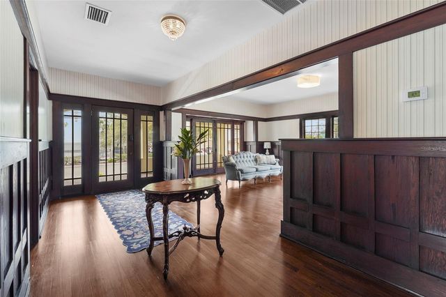 1550 3RD AVENUE W, Bradenton, FL 34205