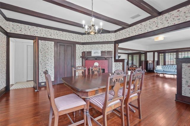 1550 3RD AVENUE W, Bradenton, FL 34205