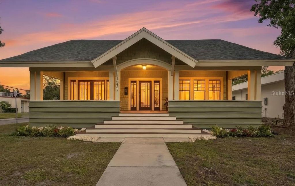 1550 3RD AVENUE W, Bradenton, FL 34205