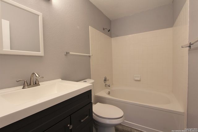 2518 paddle, San Antonio, TX 78245