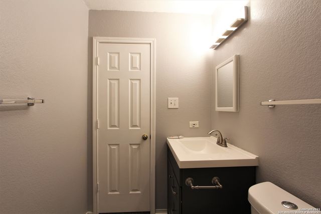 2518 paddle, San Antonio, TX 78245