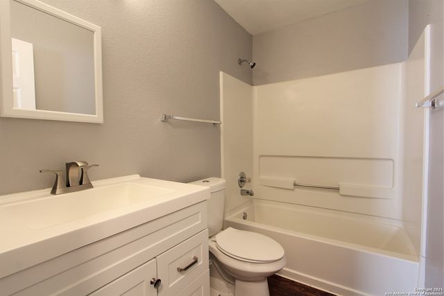 2518 paddle, San Antonio, TX 78245