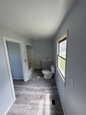 327 N Robinson Street, Schoolcraft, MI 49087