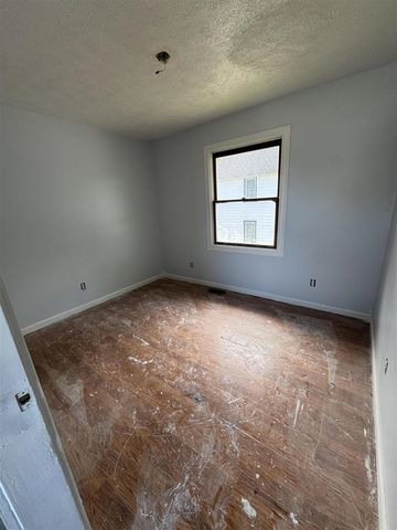 327 N Robinson Street, Schoolcraft, MI 49087