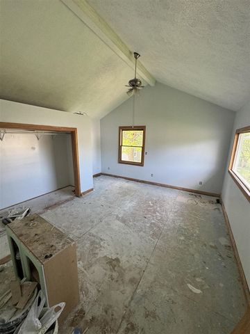 327 N Robinson Street, Schoolcraft, MI 49087
