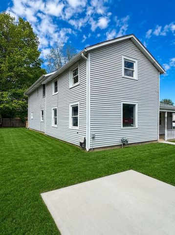 327 N Robinson Street, Schoolcraft, MI 49087