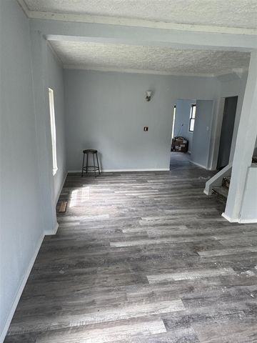 327 N Robinson Street, Schoolcraft, MI 49087