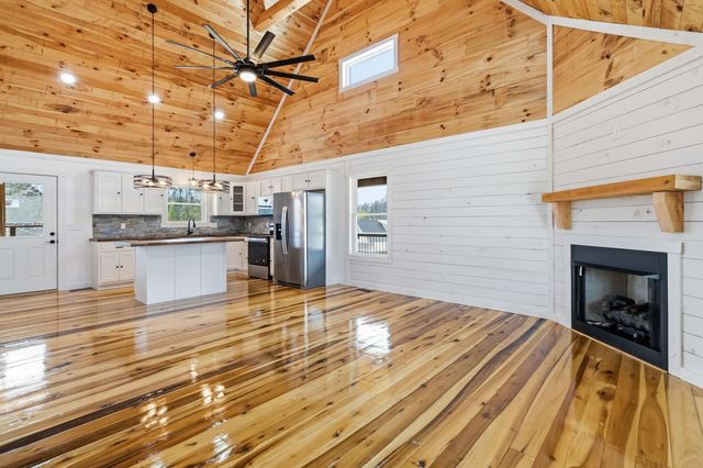 488 Pumpkin Creek Circle, Jamestown, KY 42629